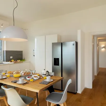 Scirocco 102 Emma Villa *